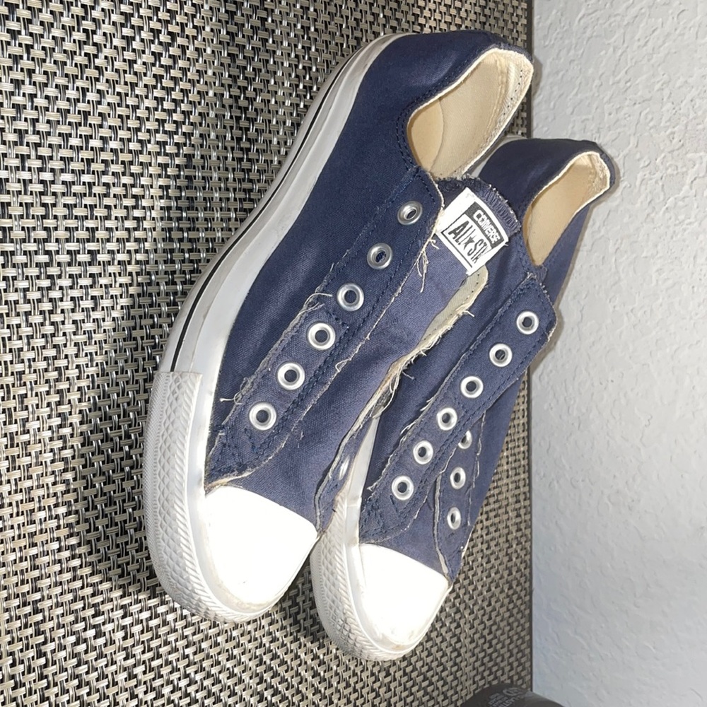 Blue low top Converse